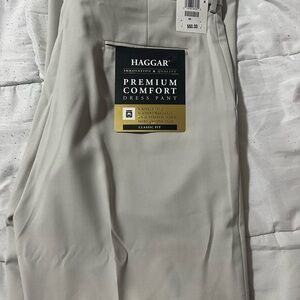 Haggar Premium Comfort Dress Pants in Light Gray
